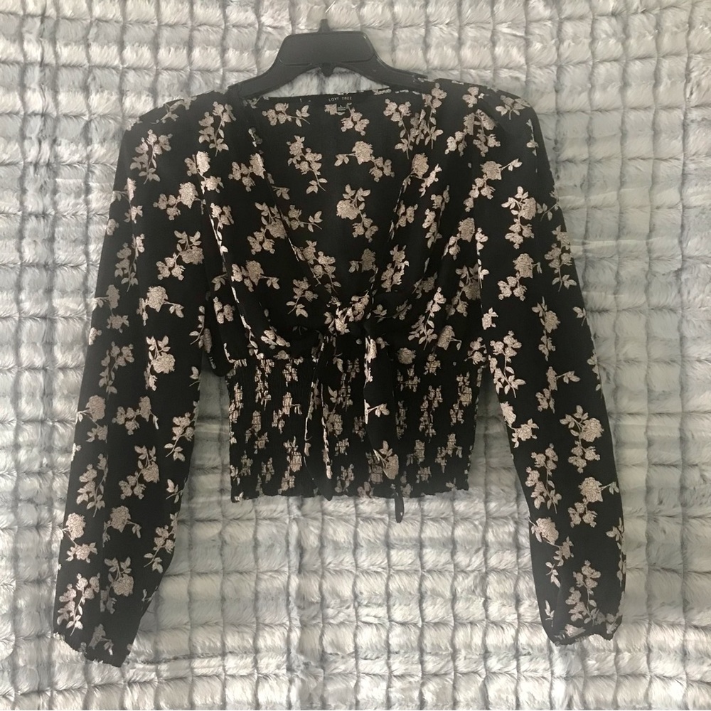 Love Tree Black Floral‎ Blouse with front tie